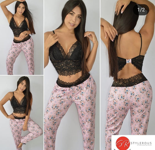 Pantalón estampado fondo rosa + croptop encaje negro